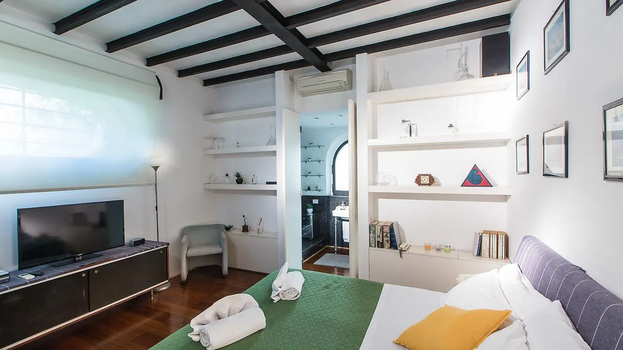 Rental In Rome Riari Garden Olaszország