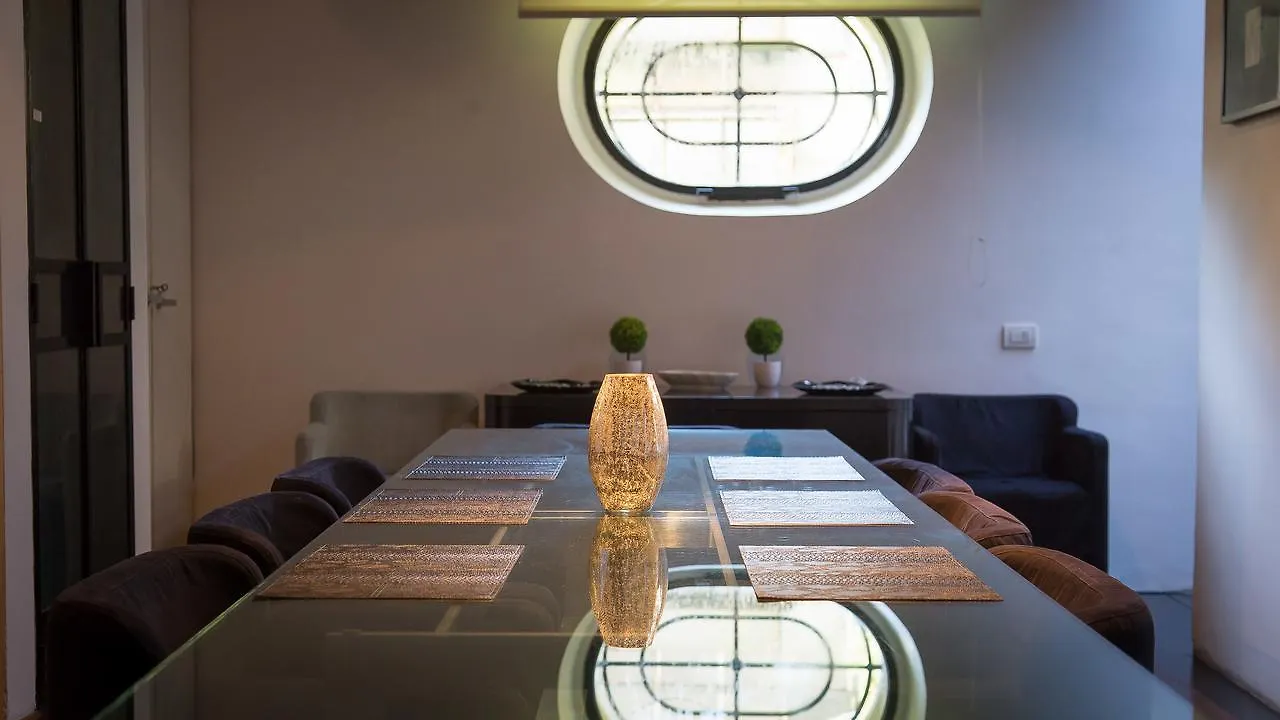 Rental In Rome Riari Garden شقة